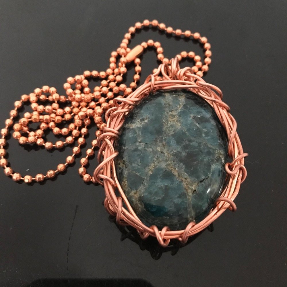 Genuine Blue Apatite Untreated Gemstone Solid Copper Pendant Necklace Handmade - Picture 4 of 10